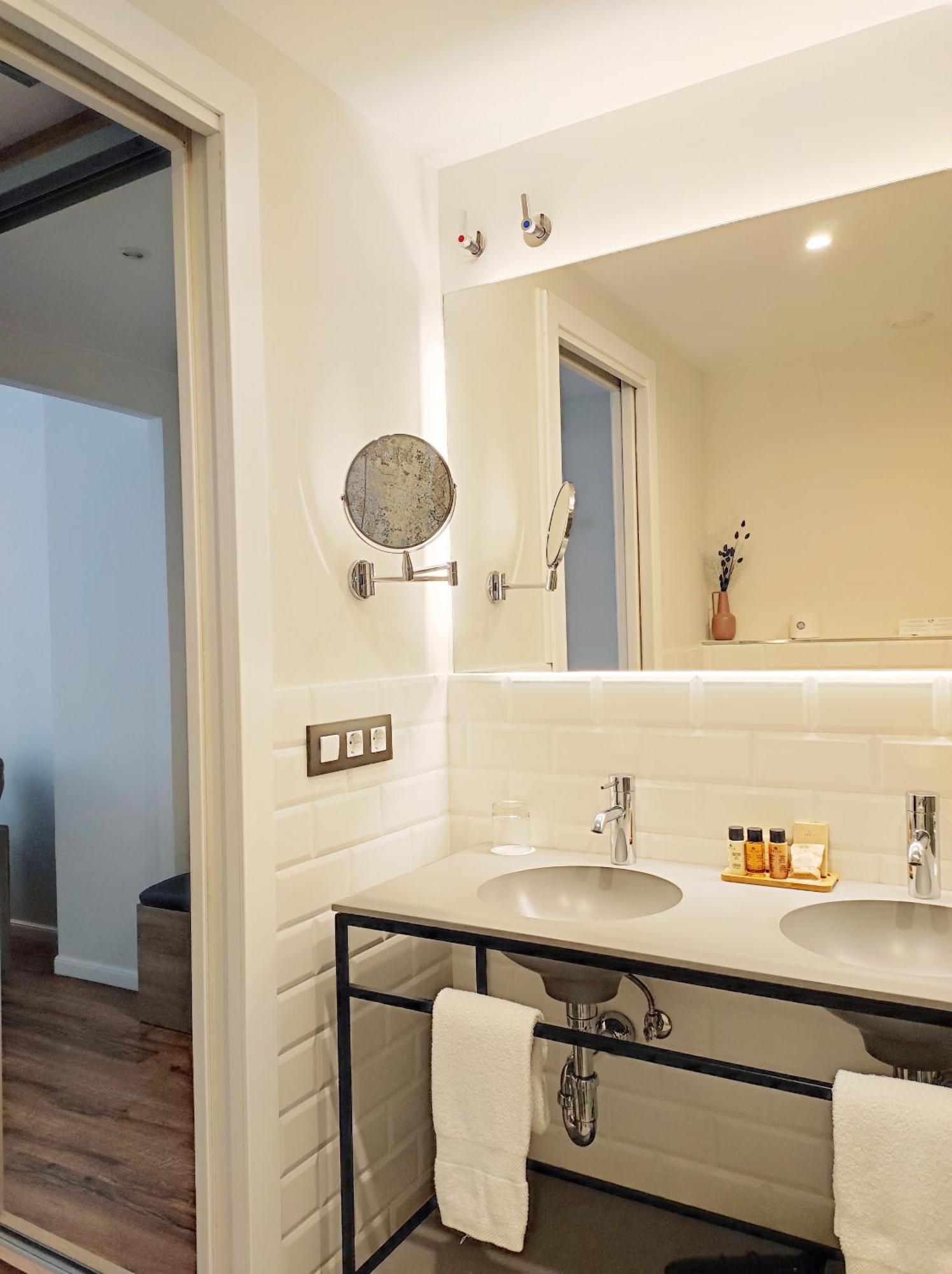 Taverna De La Sal Boutique Hotel L' Escala المظهر الخارجي الصورة