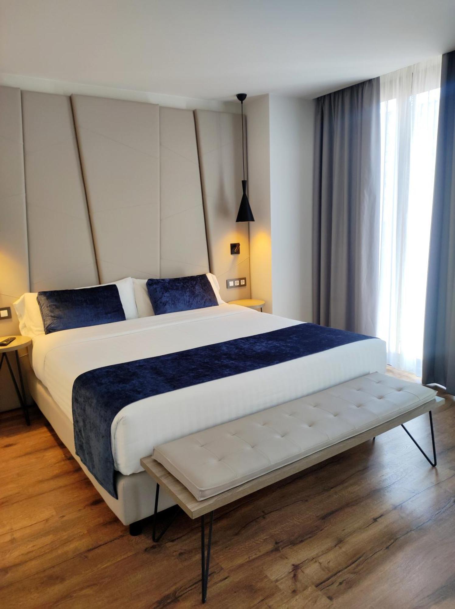 Taverna De La Sal Boutique Hotel L' Escala المظهر الخارجي الصورة